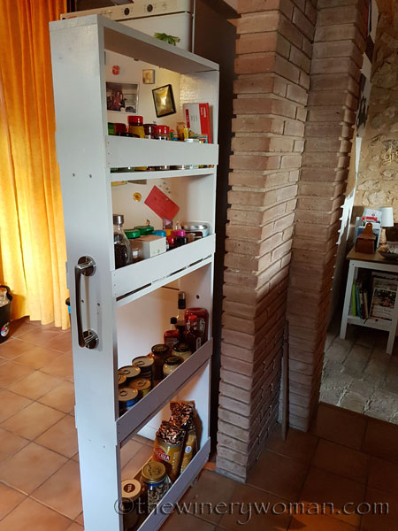 Pull-out-pantry8