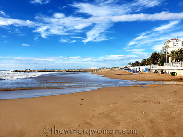 Beach_Sitges15_10.15.18_TWW