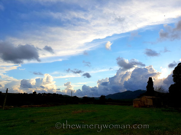 October_Clouds3_10.31.18_TWW