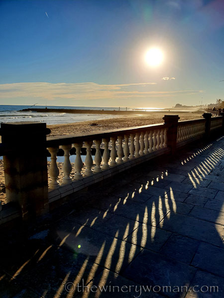 beach_sitges7_1.25.19_tww