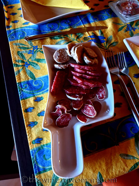 Amigos_Cena2_5.4.19_TWW