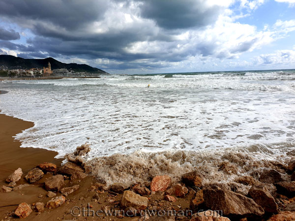 Beach_Sitges16_10.23.19_TWW