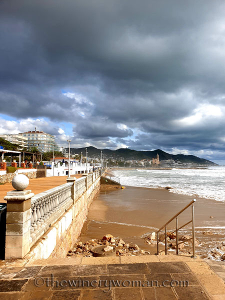 Beach_Sitges20_10.23.19_TWW