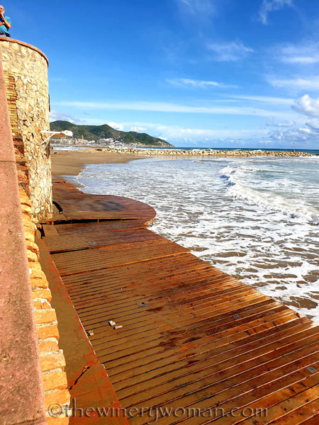 Beach_Sitges26_10.23.19_TWW