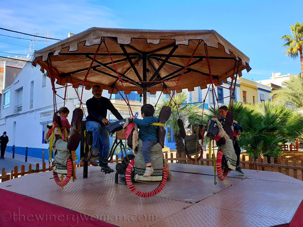 Merry-go-round_11.9.19_TWW